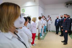 [VIDEO] Prezydent o szpitalu rehabilitacyjnym dla osób po Covid-19 MSWiA w Głuchołazach: To pierwsza taka placówka i pierwszy taki oddział w Europie