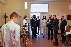 [VIDEO] Prezydent o szpitalu rehabilitacyjnym dla osób po Covid-19 MSWiA w Głuchołazach: To pierwsza taka placówka i pierwszy taki oddział w Europie