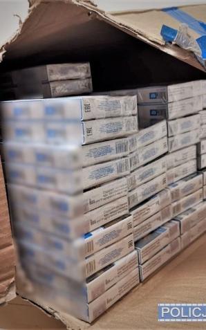 Policjanci z Wrocławia przejęli transport 480 tys. sztuk nielegalnych papierosów, a wiozący je kierowca miał ponad 2,4 promila alkoholu w organizmie