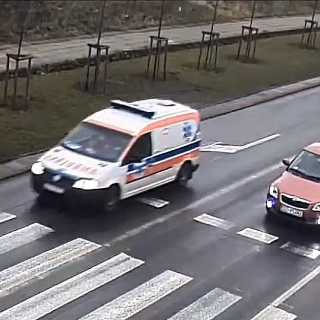 [VIDEO] Policjanci pilotowali karetkę z pacjentem na przeszczep